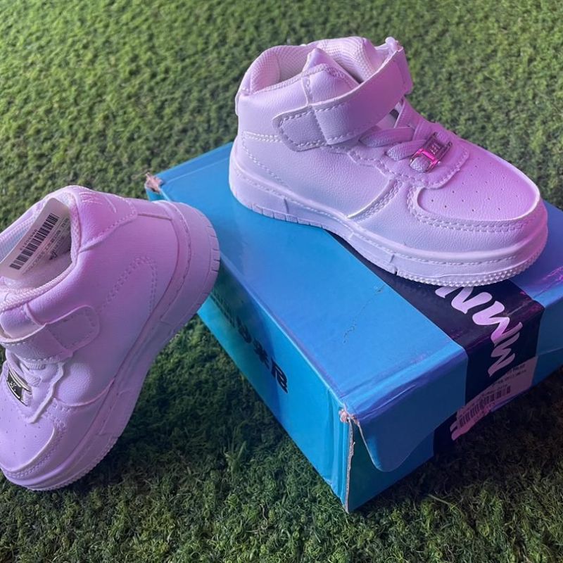 Unisex Canvas